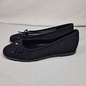 Naturalizer Essential Women's 7.5M Ballet Flat Black Sheer Mesh Bow Comfort